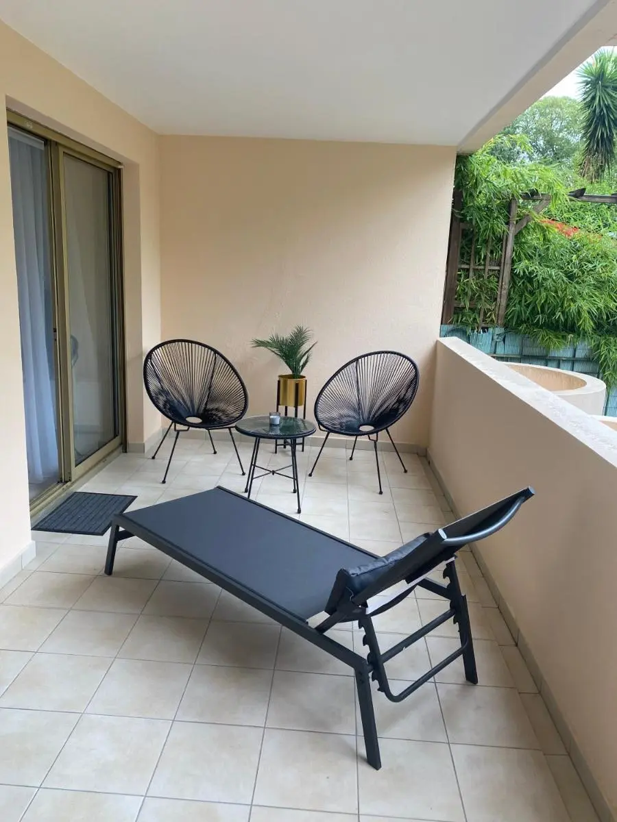 Image 5 of Elegant apartment close to Croisette and Palais de Festival with garage