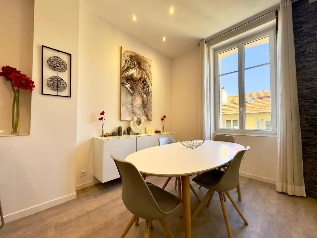 Image 4 of Eleganza By SCLS Locations