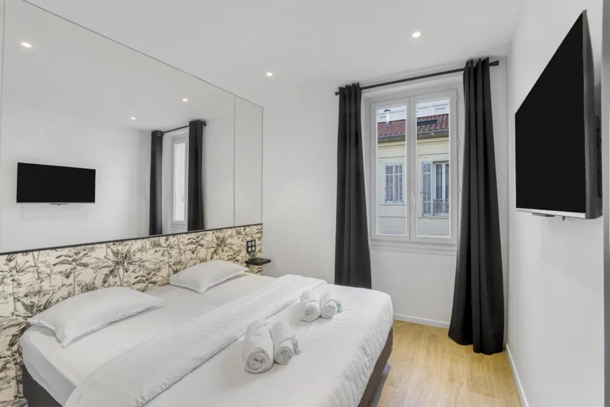 Image 5 of F3 Notre-Dame , Hypercentre à 2 minute du Palais des congrès