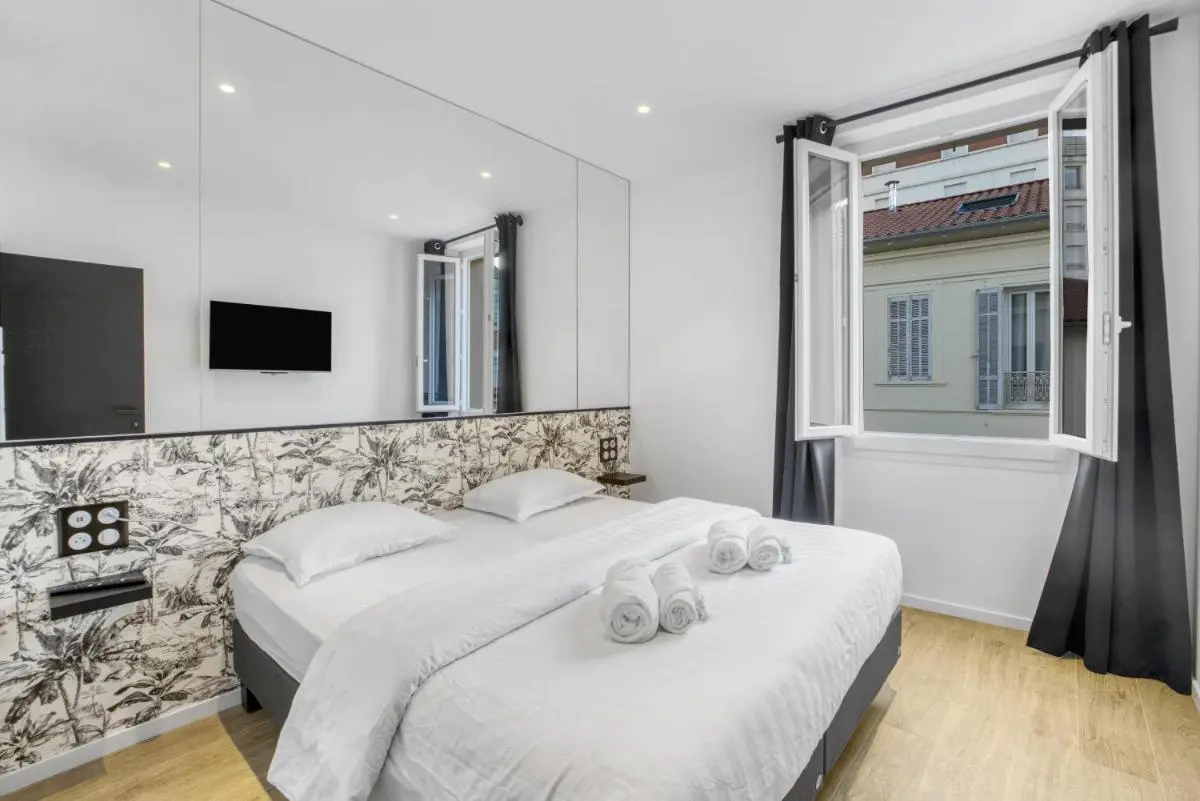 Image 4 of F3 Notre-Dame , Hypercentre à 2 minute du Palais des congrès