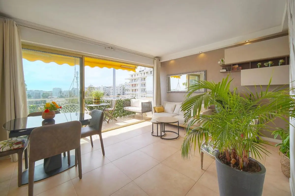 Image 1 of FRGK “Etoile du sud TERRASSE Vue Mer PALM BEACH”