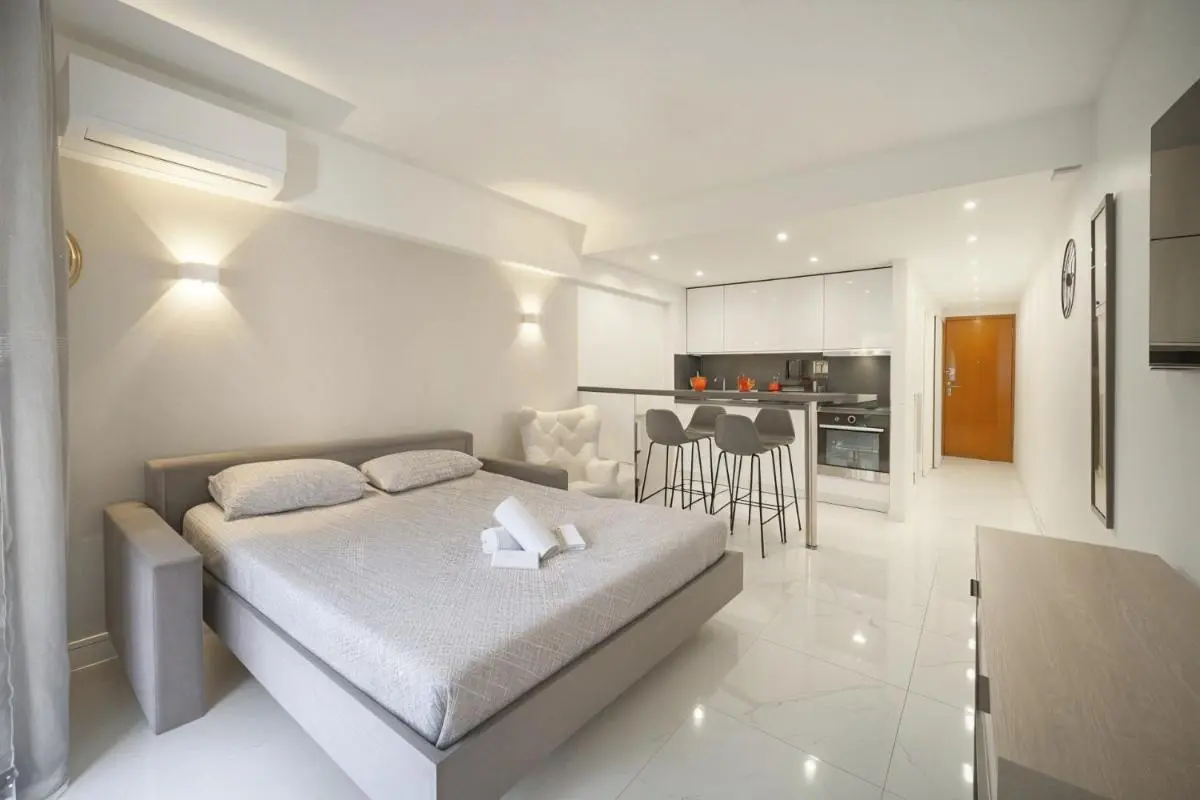 Image 1 of FRGK “VICTORIA 4 Centre Ville lumineux moderne”