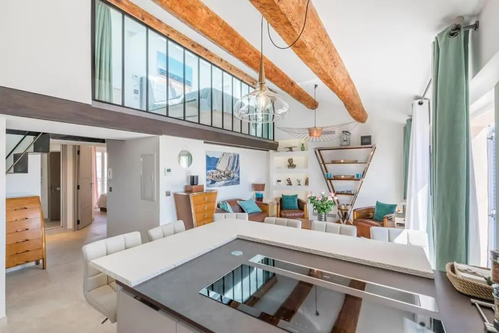 Image 4 of Facing old Port of Cannes Duplex WOW this view