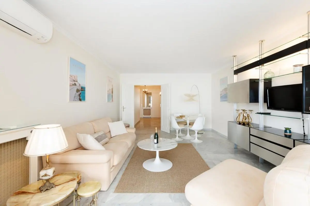 Image 3 of Fettolina YourHostHelper