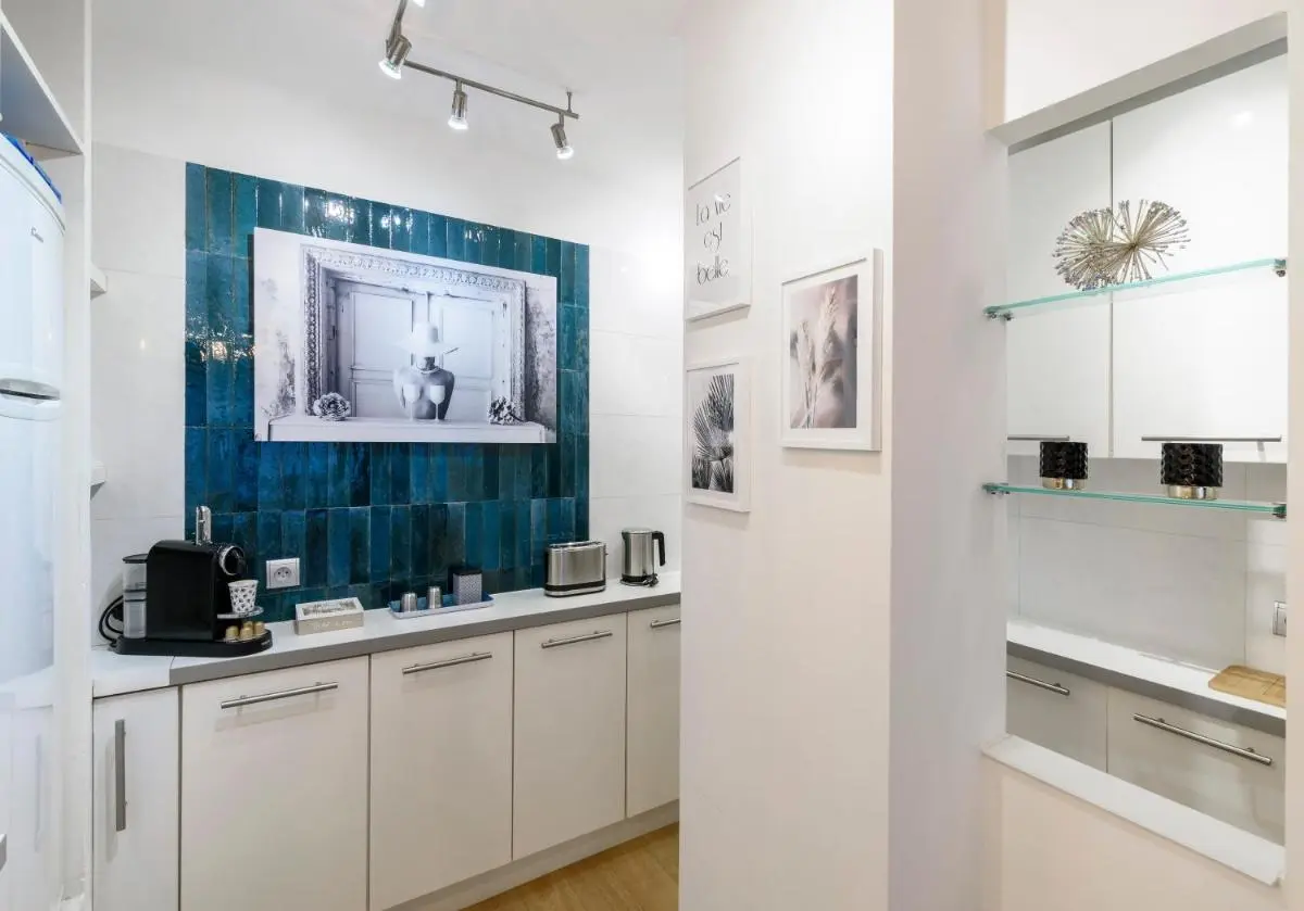 Image 3 of Host Inn Sweet Croisette