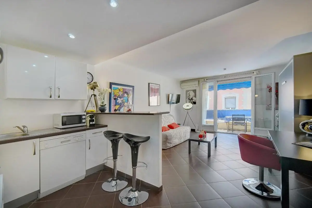 Image 6 of IMMOGROOM -Terrace -air conditioning – City-center