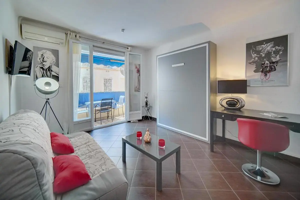 Image 1 of IMMOGROOM -Terrace -air conditioning – City-center