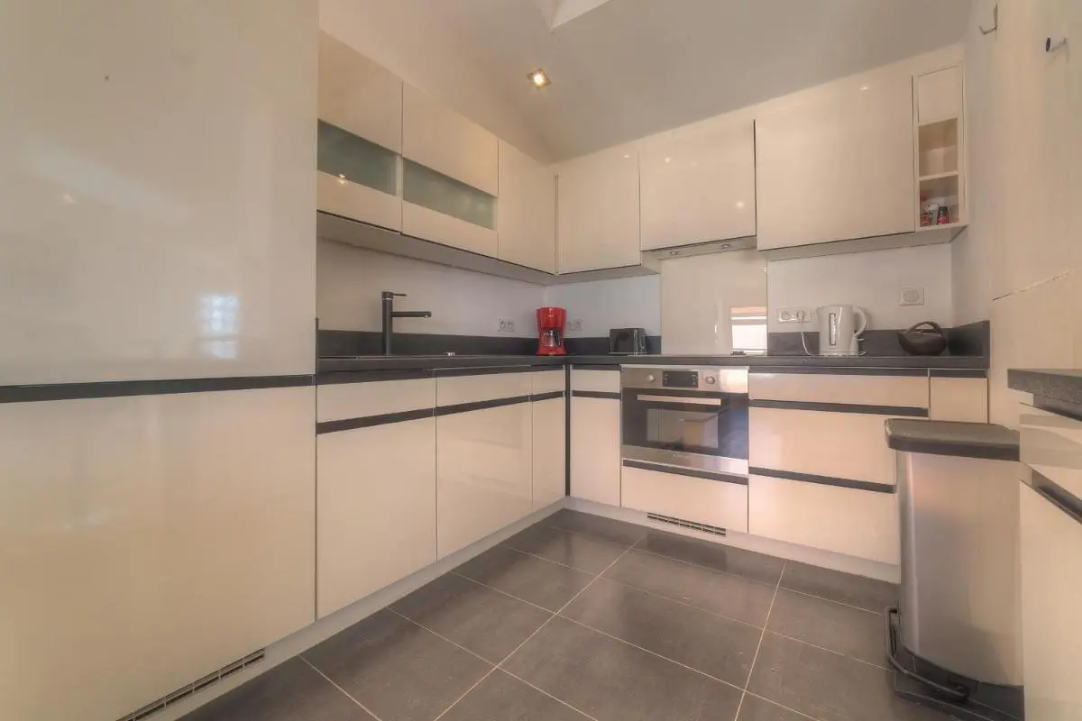 Image 2 of IMMOGROOM – Beautiful duplex – Sea view – Quiet – AC – Wifi – Garage