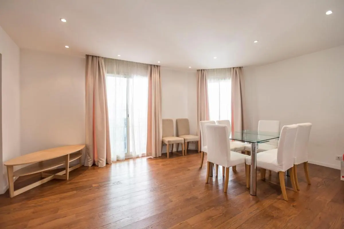 Image 3 of Imperial Apartment by Connexion