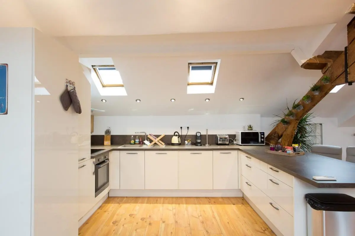 Image 2 of LB Vacation Rentals I Big Loft 107m2, 10min Walk to Palais des Festivals