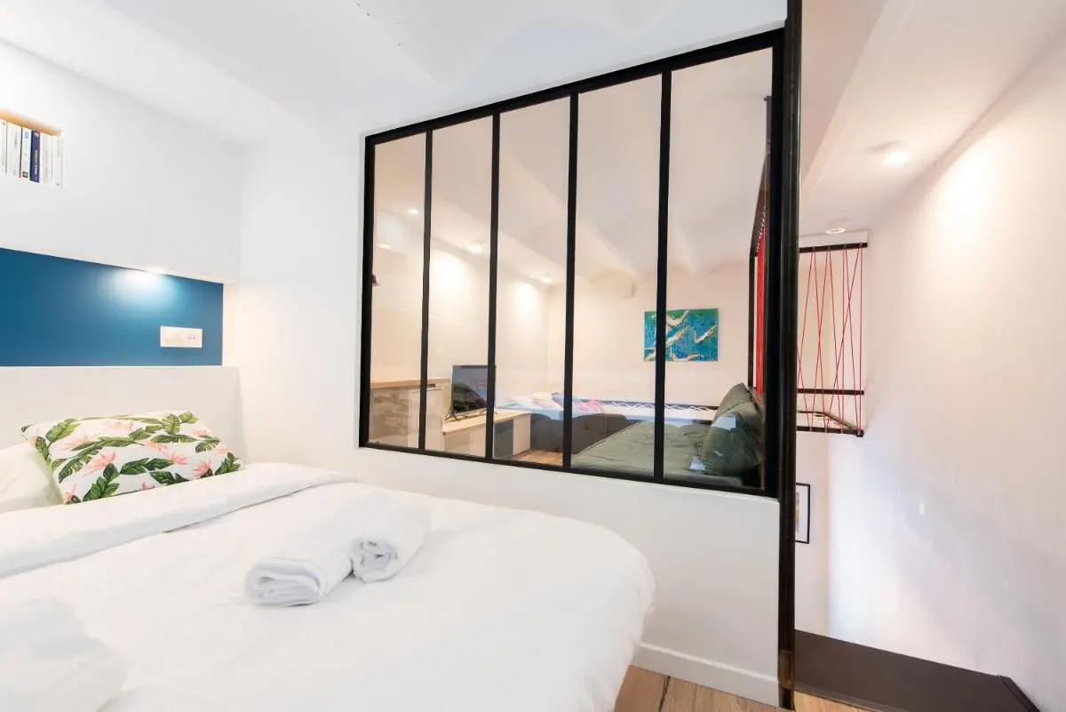 Image 2 of LE CHANCEUX fabuleux duplex en design, pour loisir en couple ou congrès