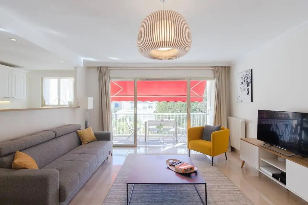 Image 4 of LE CORAIL spacieux avec beau et ample balcon, au centre, idéal pour familles et petits groupes