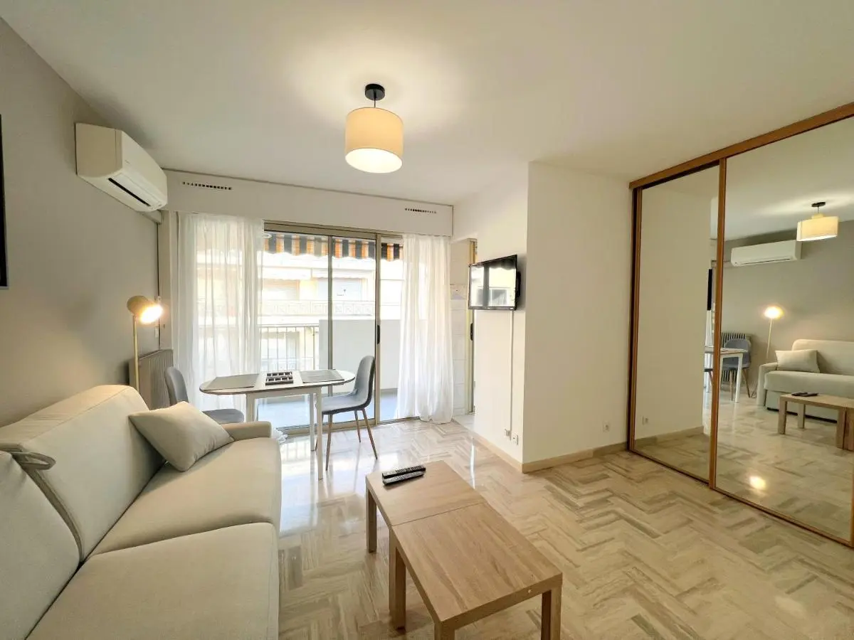 Image 3 of LM Studio by Welcome to Cannes