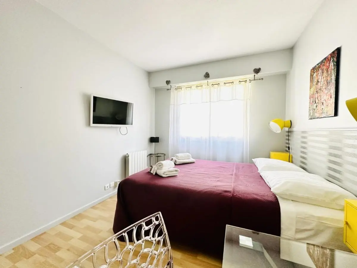 Image 4 of L’azur – 3 pièces centre Cannes – Terrasse