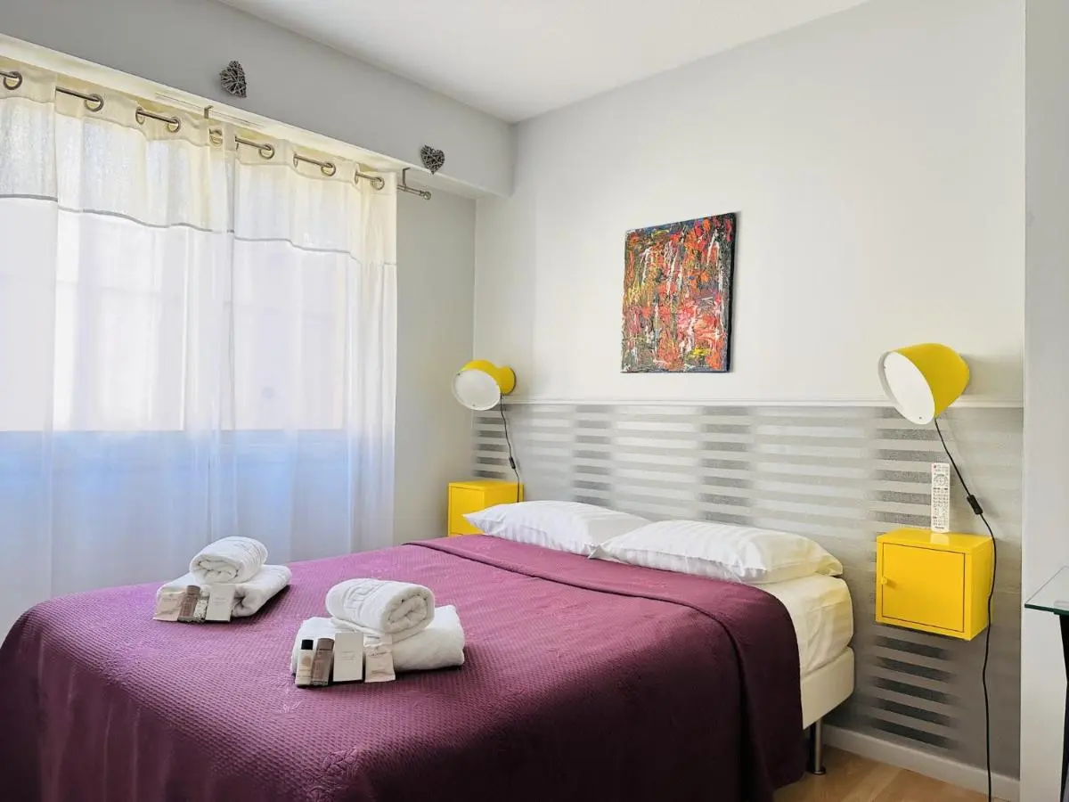 Image 1 of L’azur – 3 pièces centre Cannes – Terrasse