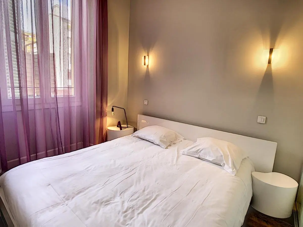 Image 1 of Le Cid 3P CIR3374