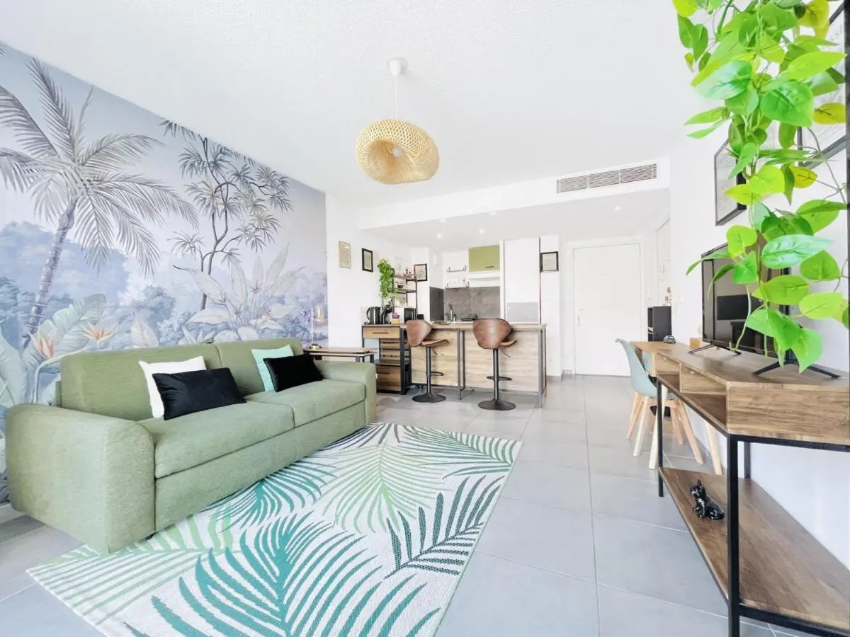 Image 1 of Le Tropic – Terrasse Centre Cannes