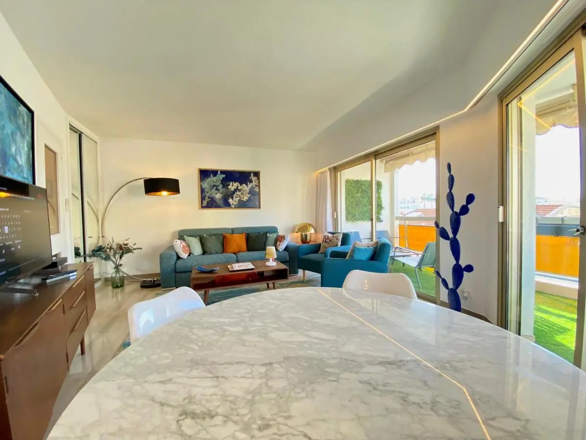 Image 4 of Le Verdi By SCLS Locations