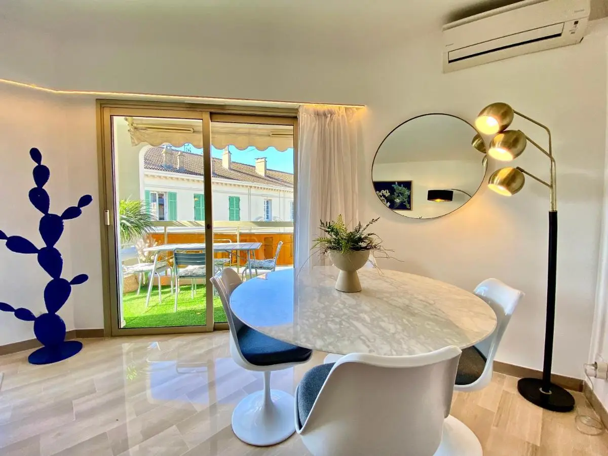 Image 6 of Le Verdi By SCLS Locations