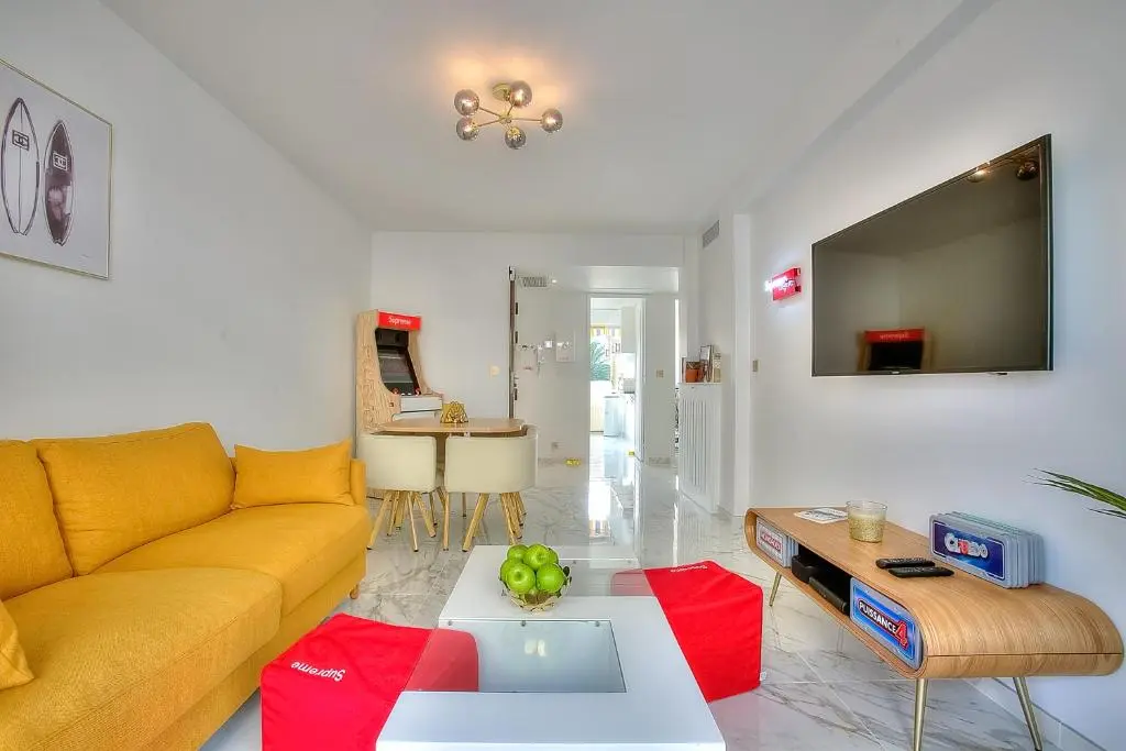 Image of Luxury 4 Stars Apartment with 2 Terraces, Cannes Croisette