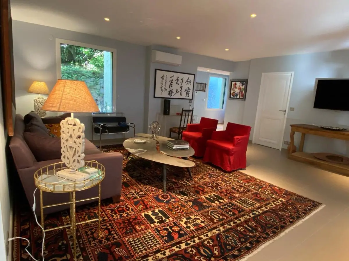 Image 5 of Luxury villa in Cannes with swimming pool & sea view