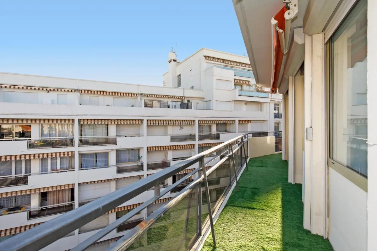 Image 5 of Maubourg Tower – Beach – Clim – Wifi – Festivals