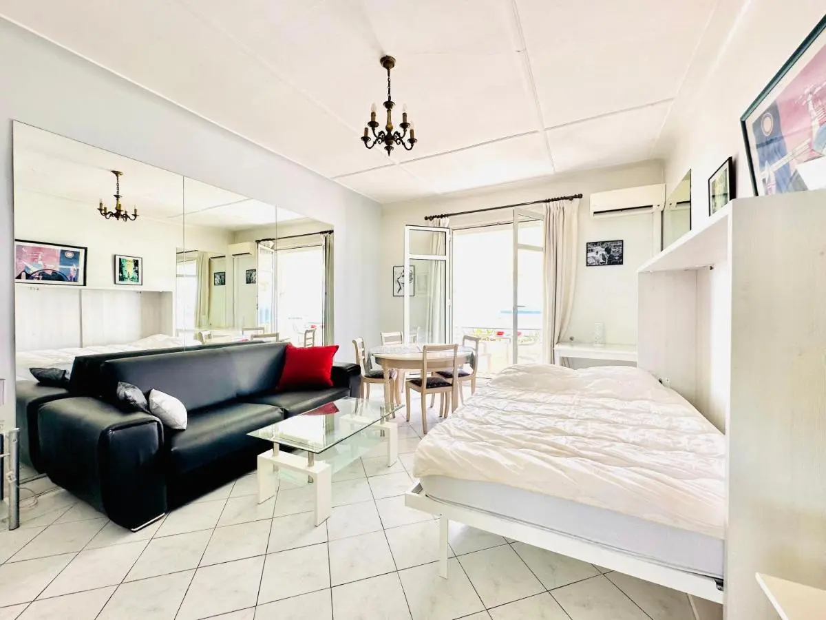 Image 1 of Miramar – Studio Croisette – Vue Mer Panoramique