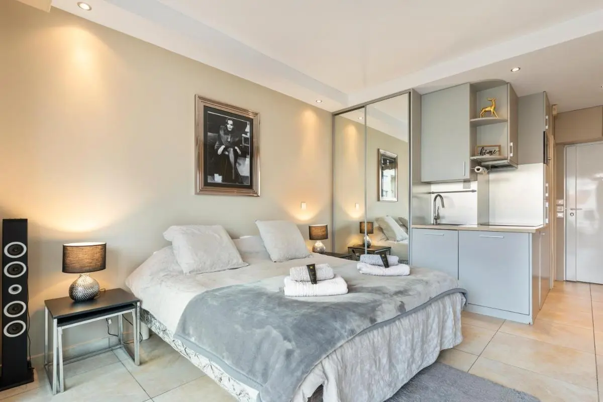 Image 2 of Palais Rouaze Cannes