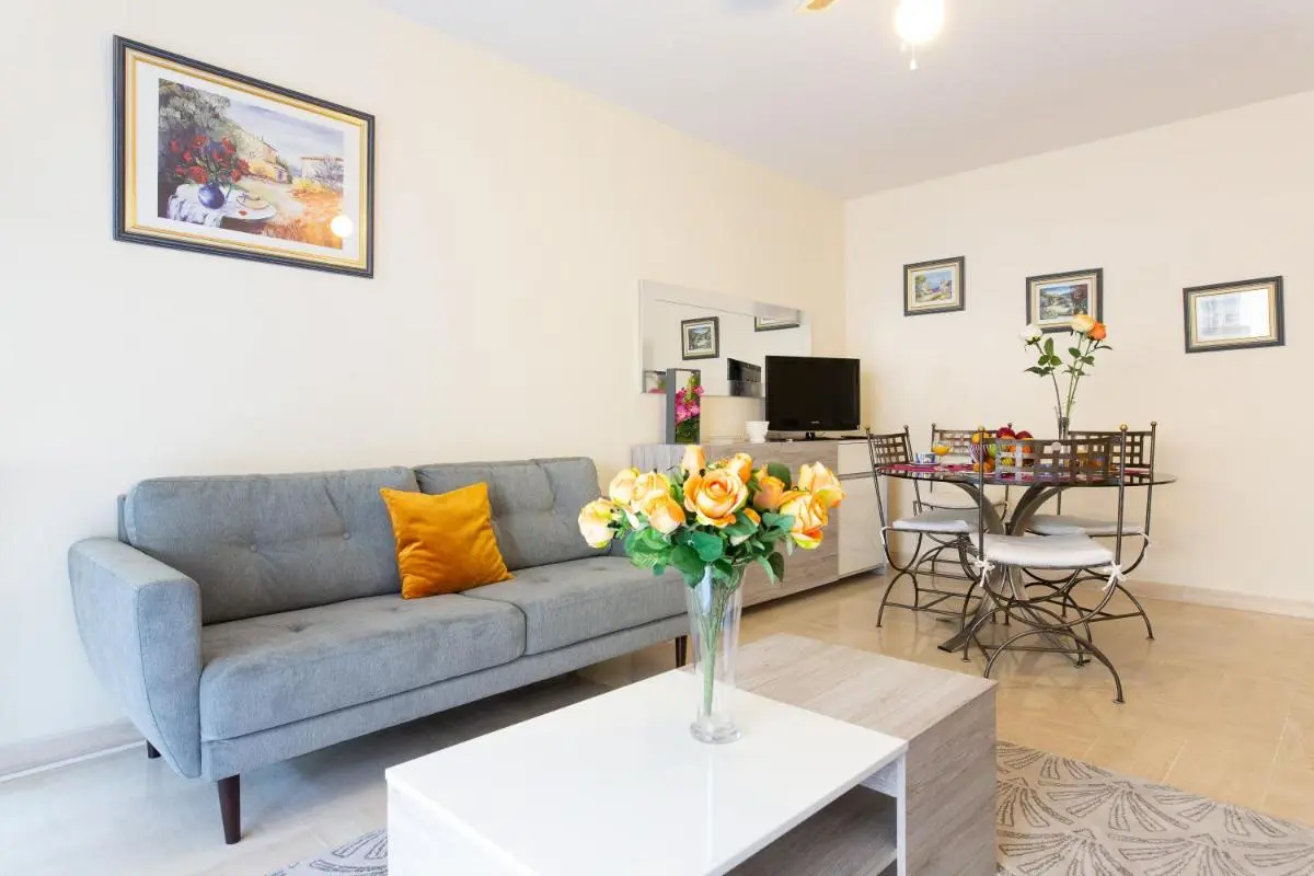 Image 4 of Palais Royal YourHostHelper