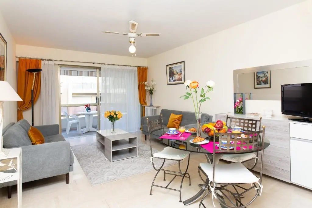 Image of Palais Royal YourHostHelper