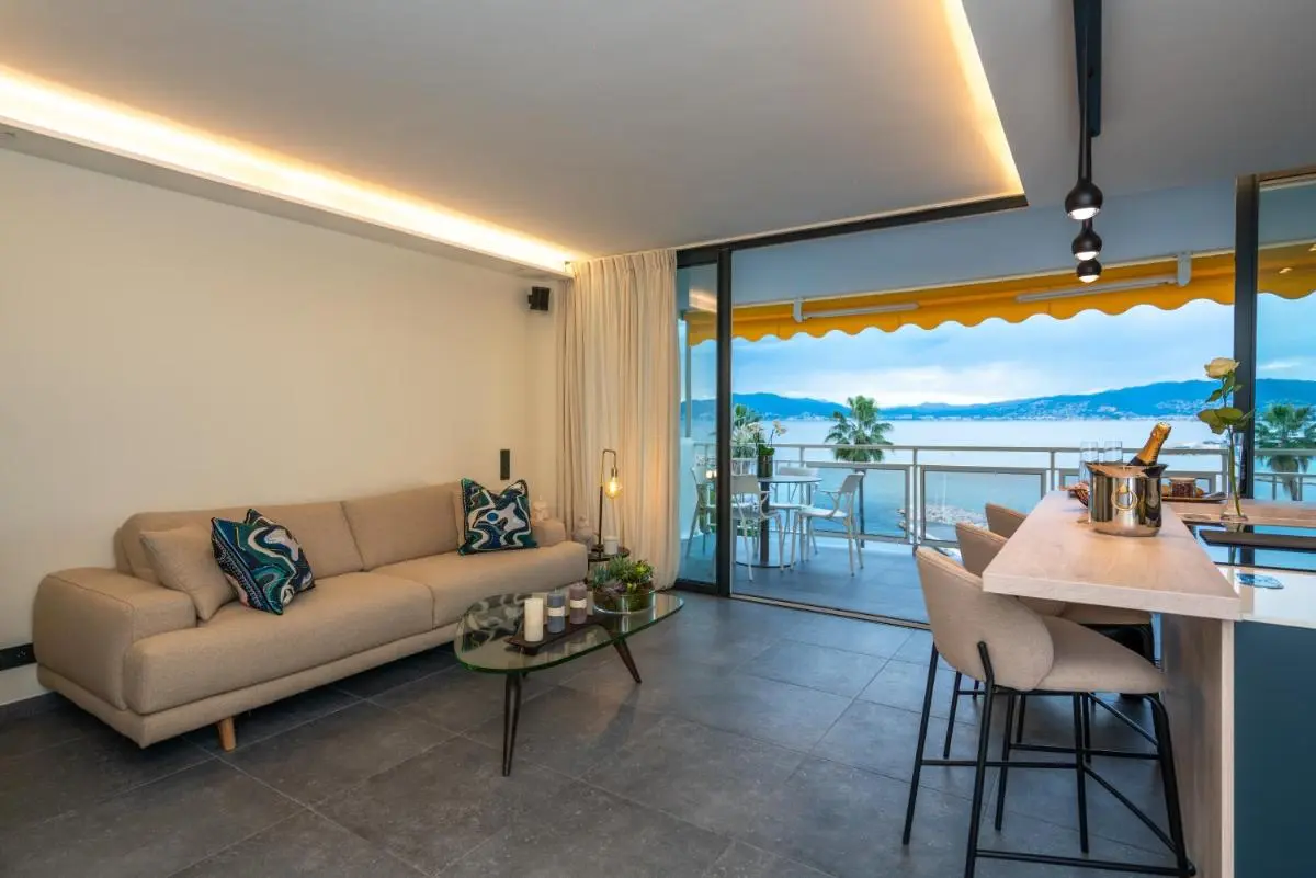 Image 5 of Palm croisette front de mer1