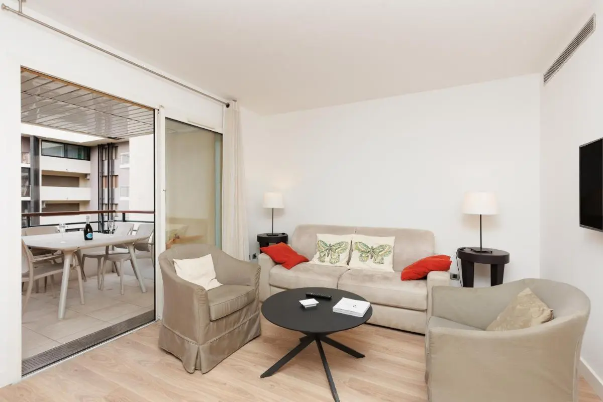 Image 4 of Pavillon Riviera YourHostHelper