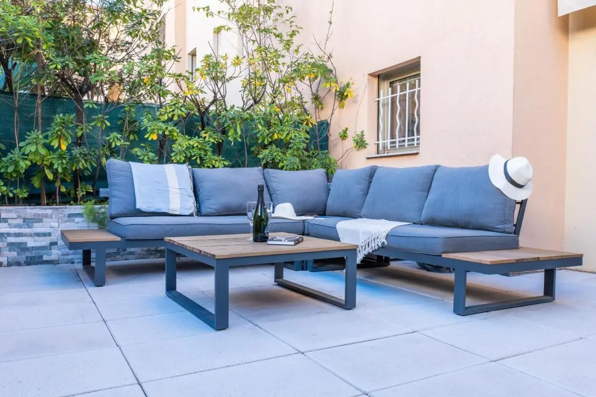 Image 4 of RARE ! Studio with terrace 5min walk to the Palais