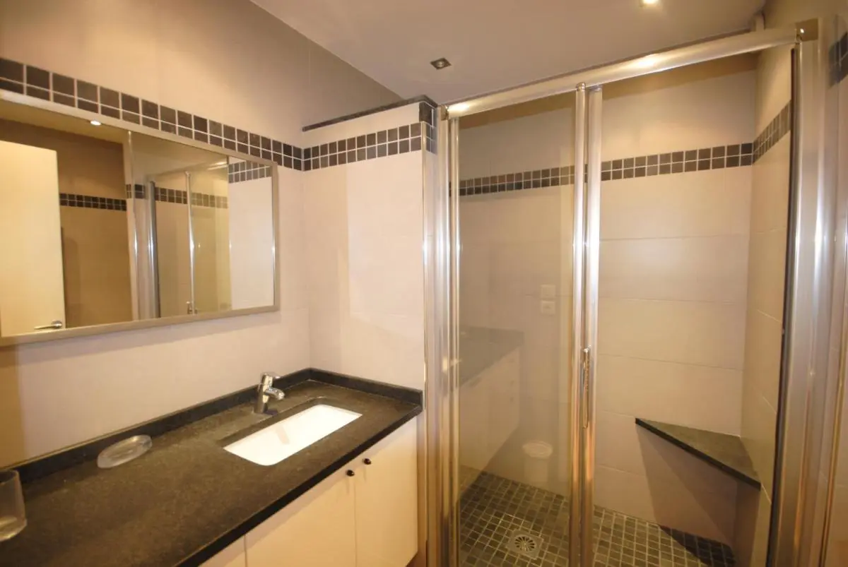 Image 2 of Résidence Gray d’Albion 2P NAP558