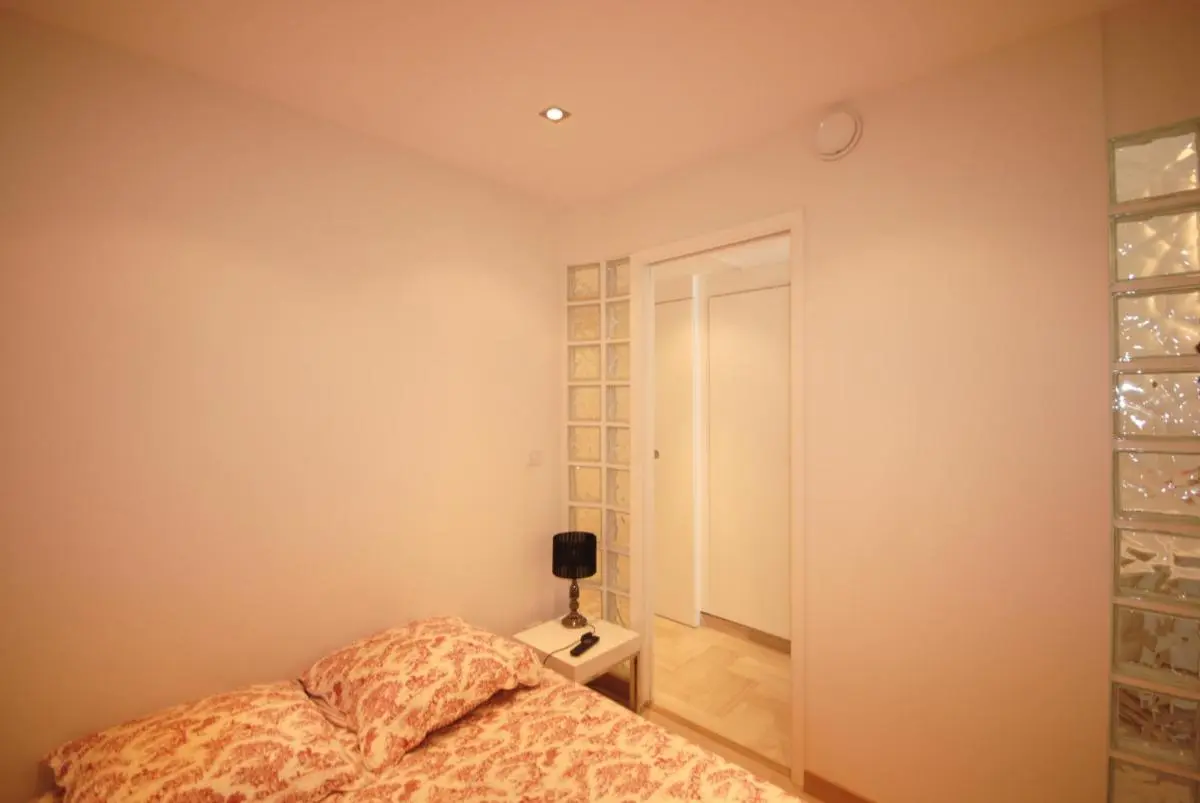 Image 6 of Résidence Gray d’Albion 2P NAP558