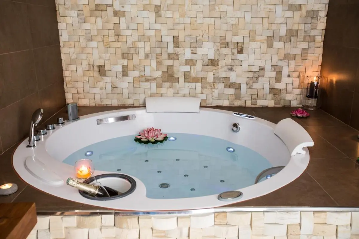 Image 3 of Residence du Louvre – Apartments – Prime location Palais & Croisette – Luxury Stay by LRA Cannes