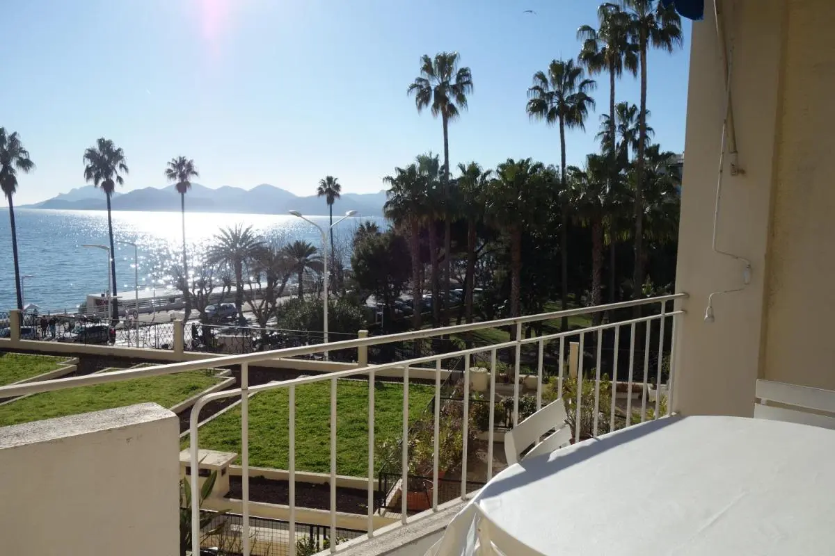 Image 5 of Rocamare 2, by Welcome to Cannes