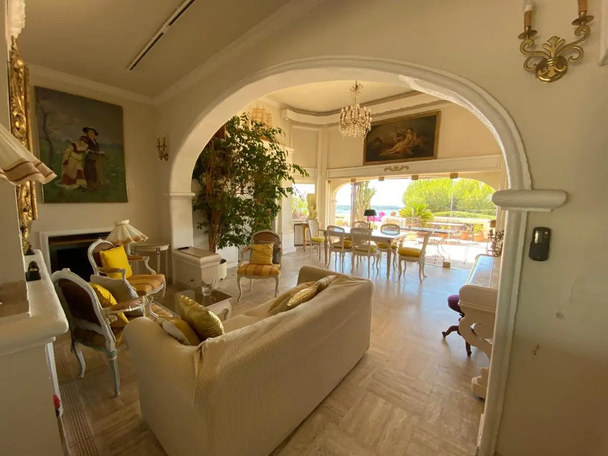 Image 5 of Somptuous exotic villa in Cannes