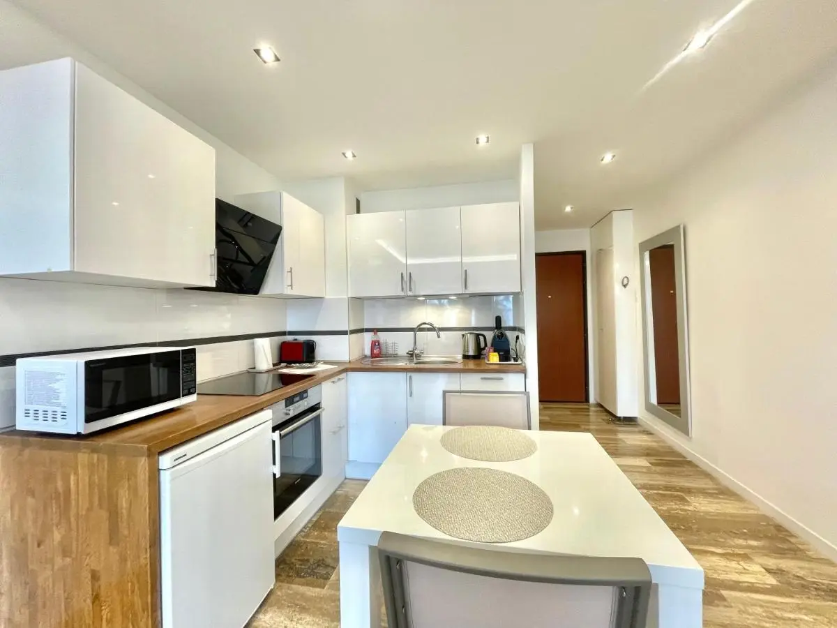 Image 6 of Studio Grand hôtel Croisette, by Welcome to Cannes