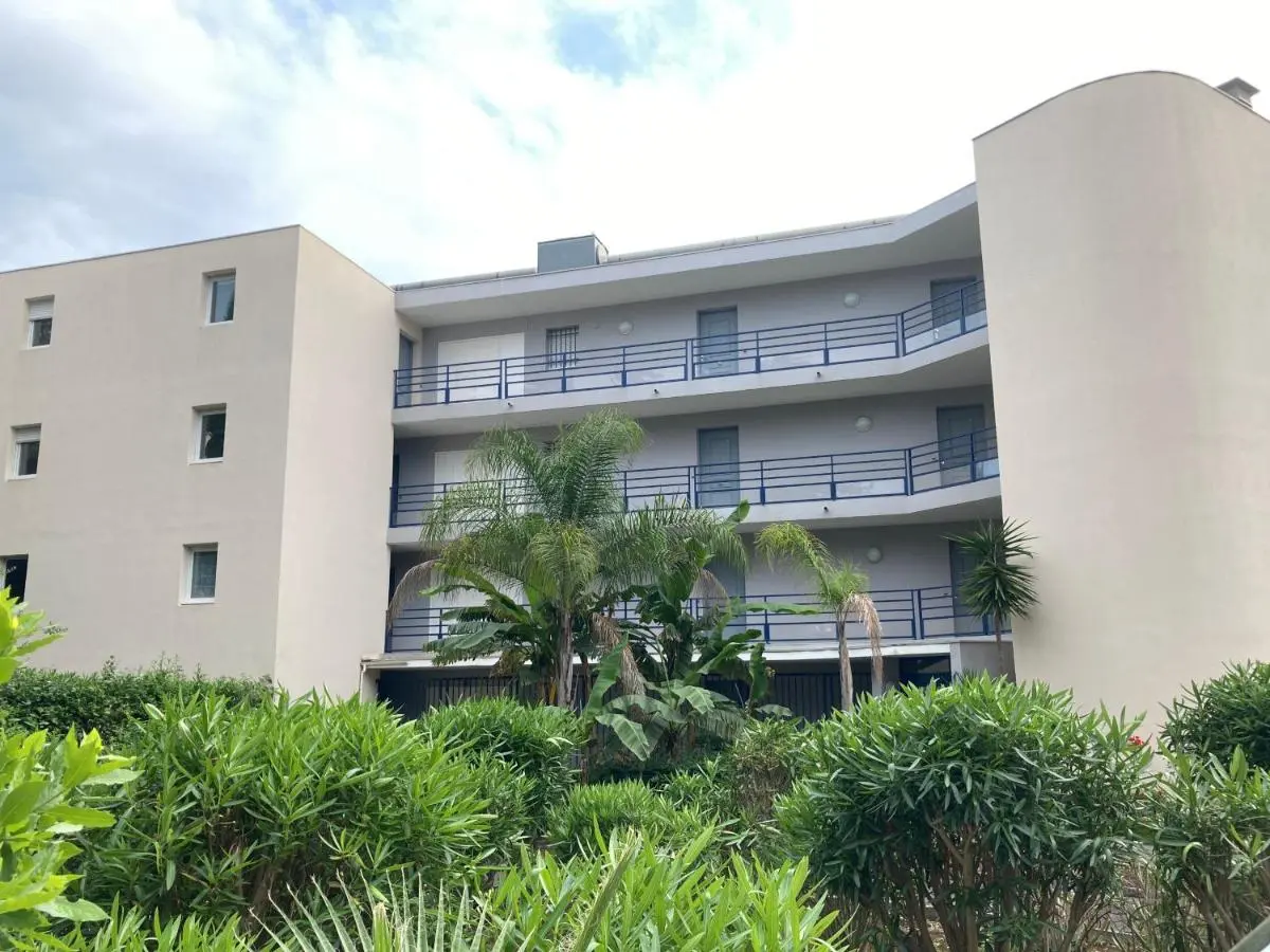 Image 6 of Studio neuf parking piscine à Cannes