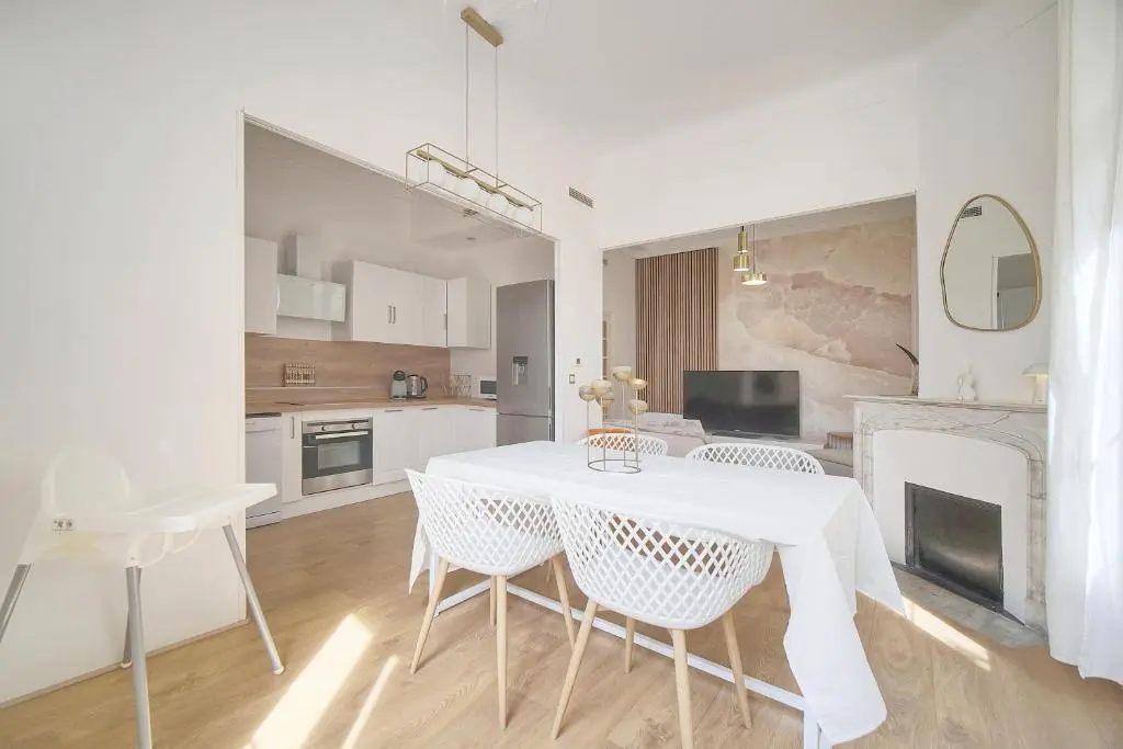 Image of Sublime appartement luxe T3 incroyable Jardin Plein cœur Cannes