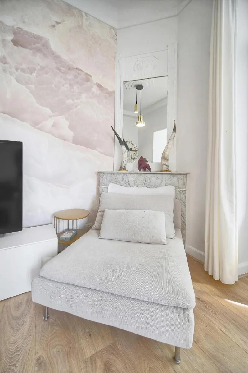 Image 6 of Sublime appartement luxe T3 incroyable Jardin Plein cœur Cannes