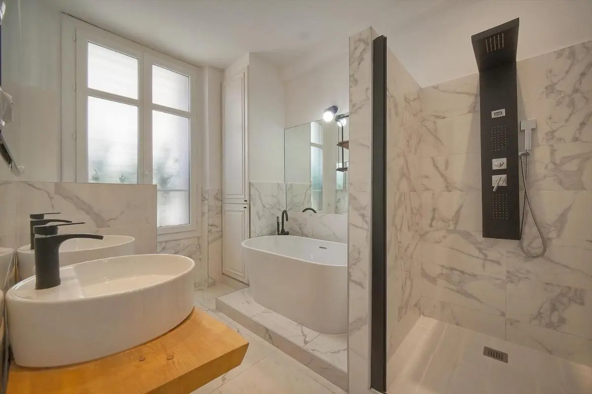 Image 2 of Sublime appartement luxe T3 incroyable Jardin Plein cœur Cannes