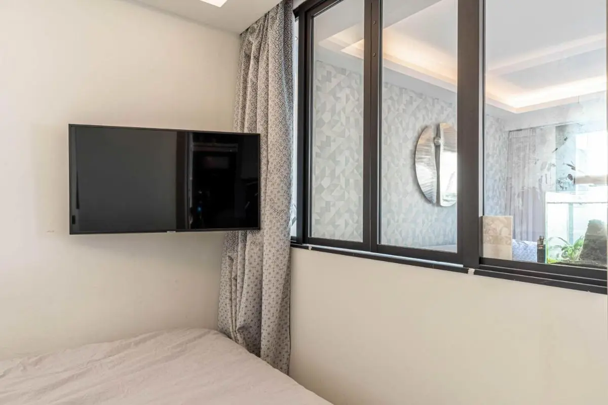 Image 4 of Superb One bedroom flat and terrace – Cannes center