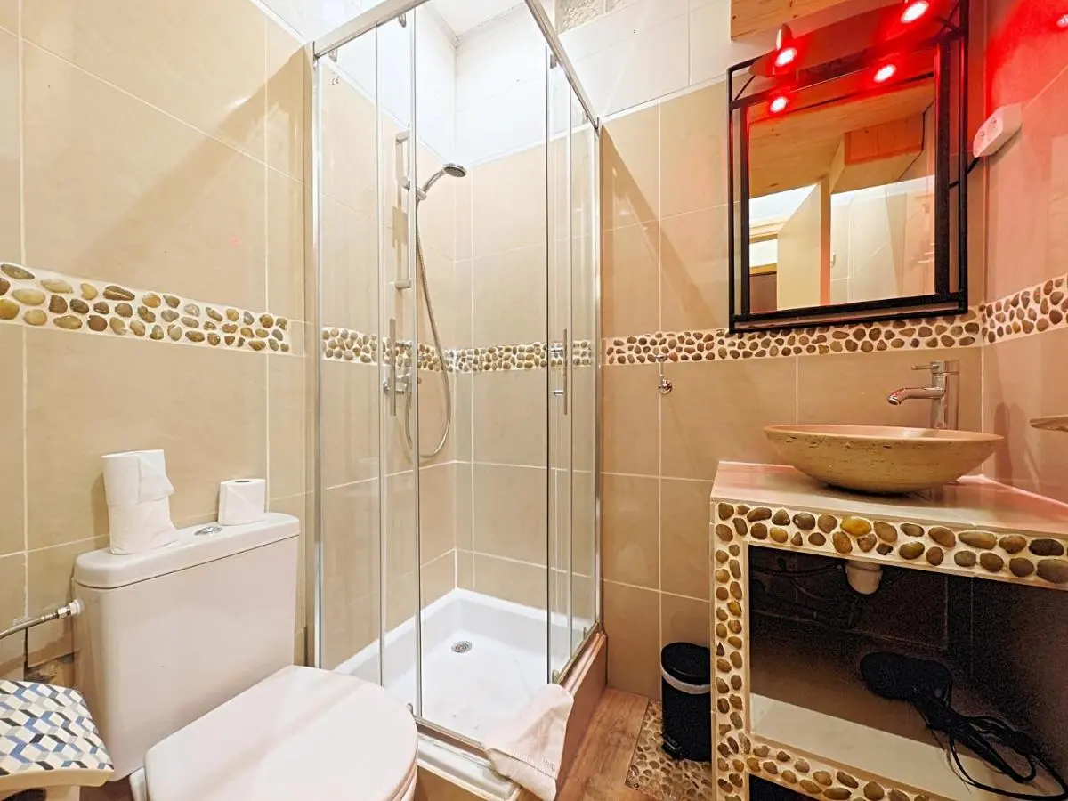 Image 2 of Viva Riviera – 19 rue des Frères Pradignac