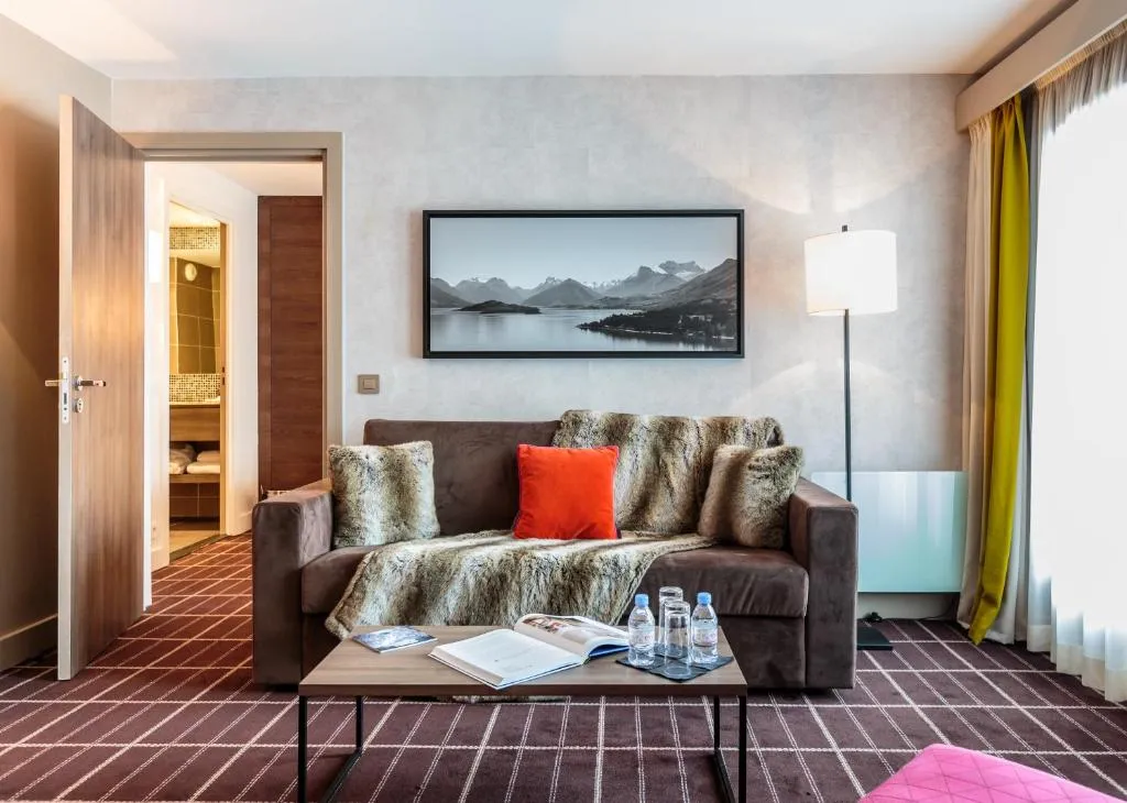 Image 2 of Hotel Le Savoy