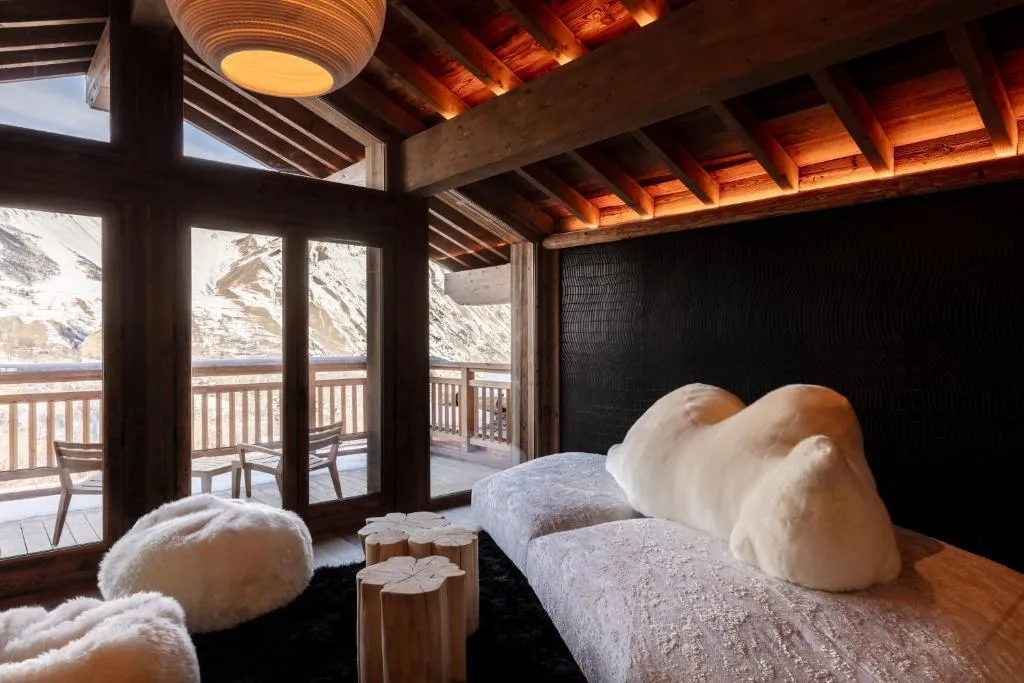 Image 3 of M Lodge & Spa