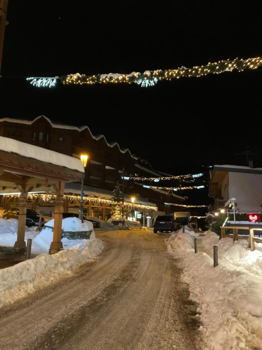 Image 3 of 1650 Moriond – 2 Double Bedroom near Snow Front