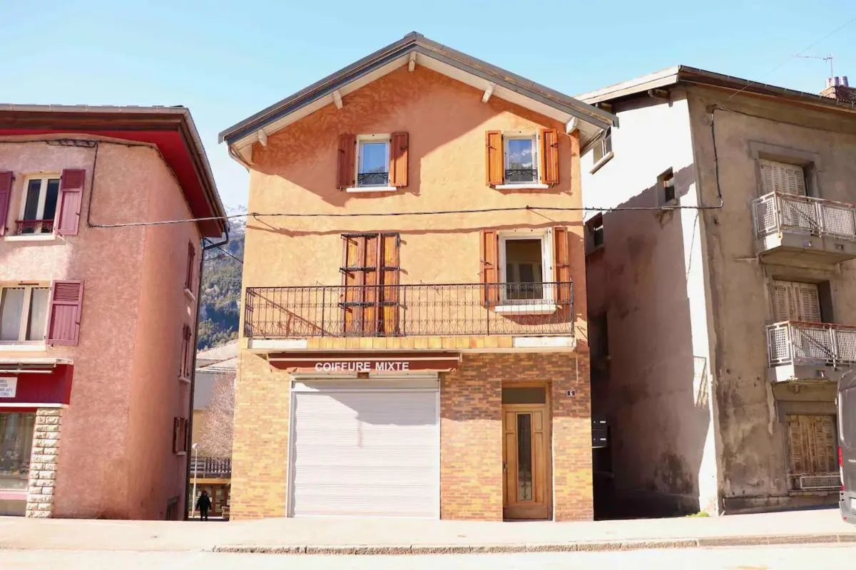 Image 2 of AU PETIT SOMMET 1 – APPARTEMENT CENTRE VILLE 30m2