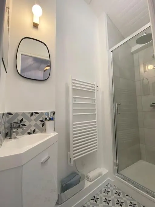 Image 3 of AU PETIT SOMMET 2 – Appartement centre ville 35M2